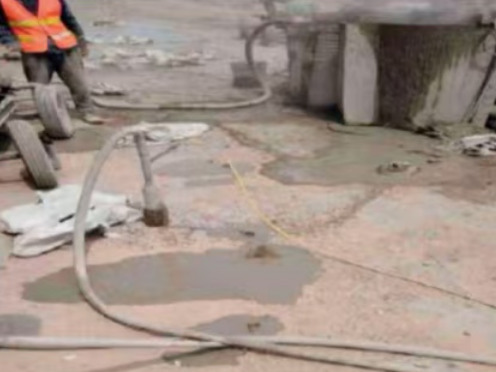 丰城水泥混凝土路面板底注浆技术 路面脱空注浆整治方案